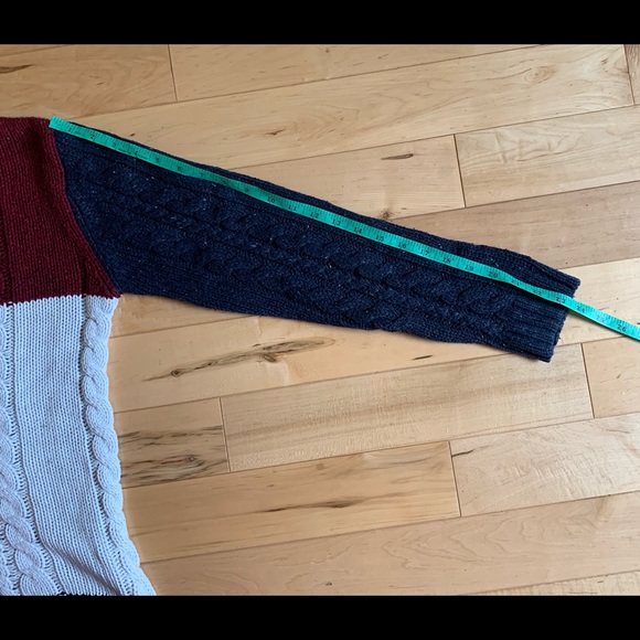 Cable knit sweater - Picture 5 of 6